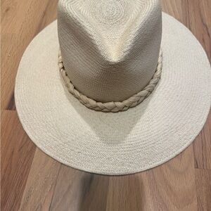 Sissy Light Midsummer Hat